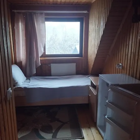科洛德瑞兹弗山林小屋 *