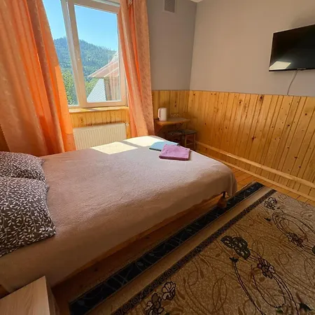 科洛德瑞兹弗山林小屋 *